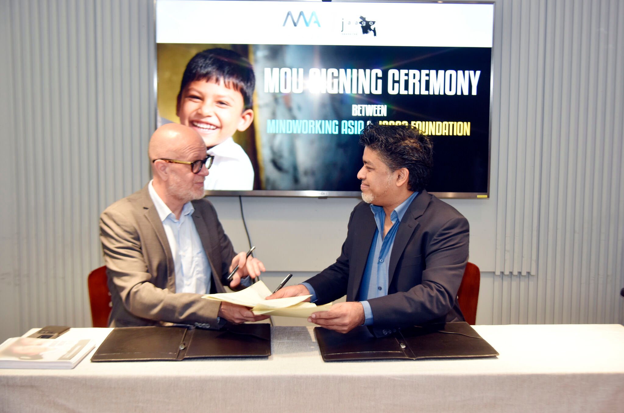 Mindworking Asia Signs MOU with JAAGO Foundation to Support Education